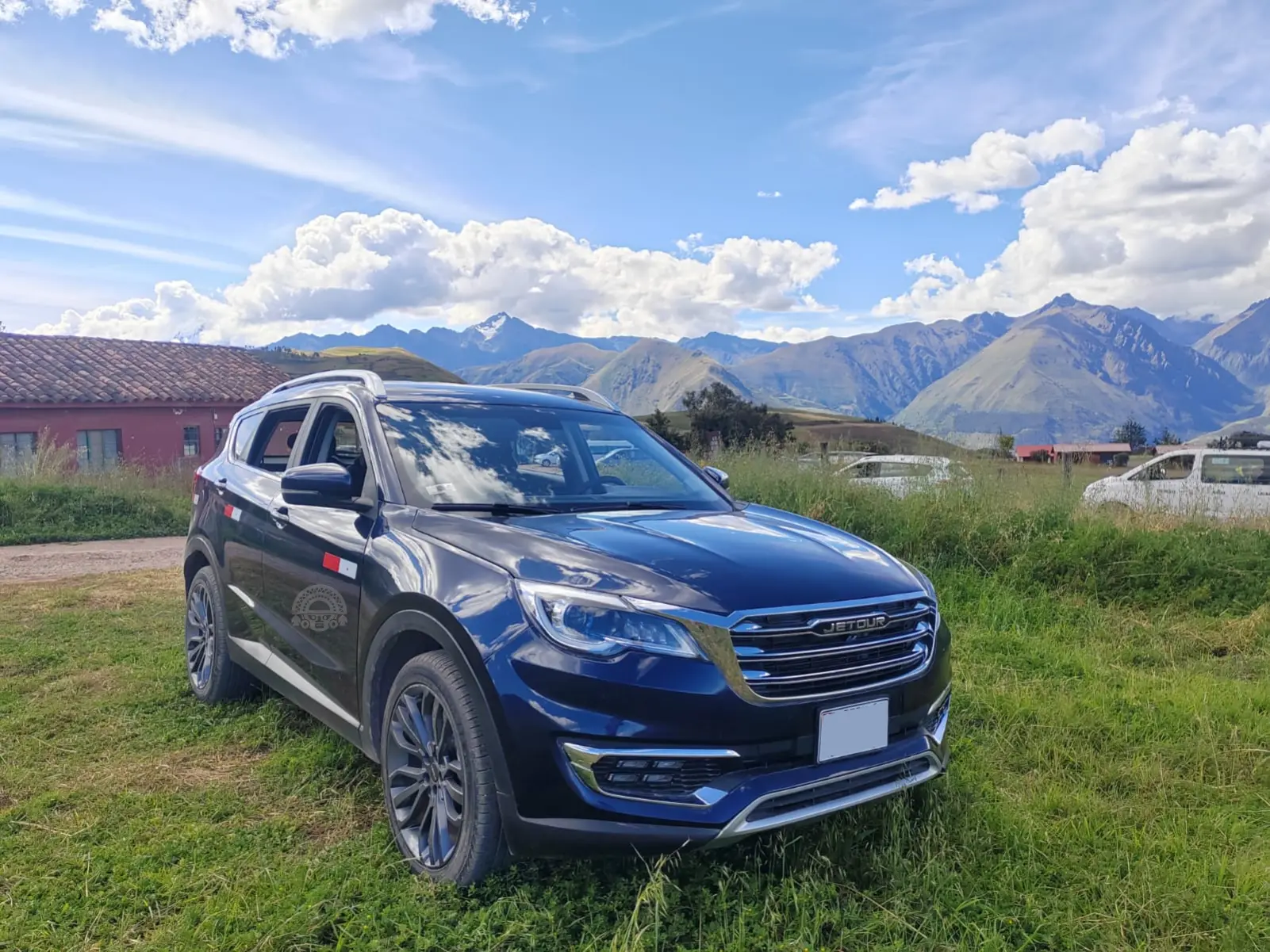 our-fleet-suv-jettours-cusco-airport-transport-exterior-front