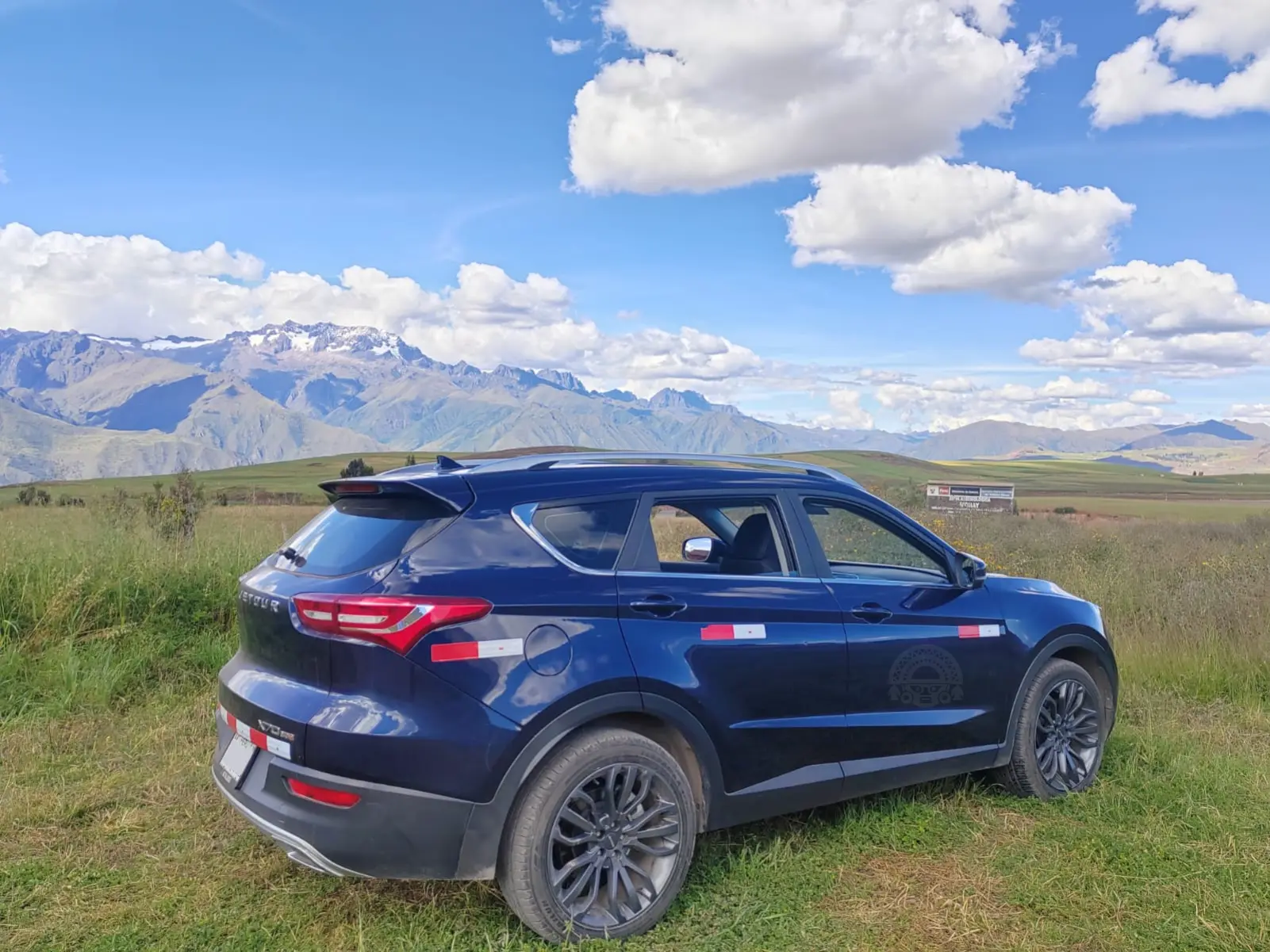 our-fleet-suv-jettours-cusco-airport-transport
